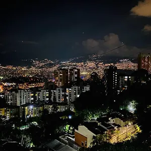 Central Apto En Av Las Palmas, Poblado Apartamento Medellín