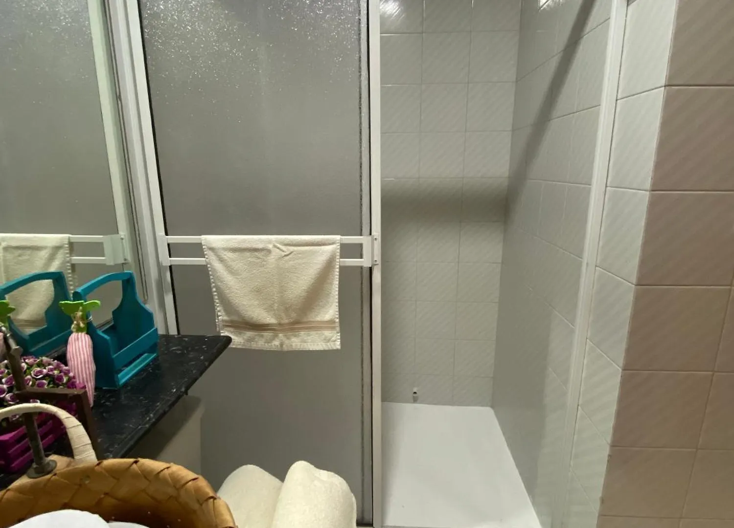 홈스테이 Habitacion Para 3 A Una Cuadra De La Playa Y Bahia Cartagena 콜롬비아